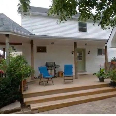 Garden 2 Storey House Ниагара-Фолс Экстерьер фото