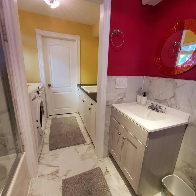 Garden 2 Storey House Ниагара-Фолс Экстерьер фото
